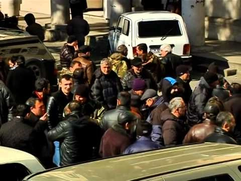 ტყიბულში 1000-მდე მაღაროელი გაიფიცა