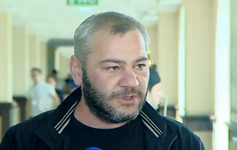 ზაზა სარალიძემ მთავრობის ადმინისტრაციის მიმდებარე ტერიტორია დატოვა