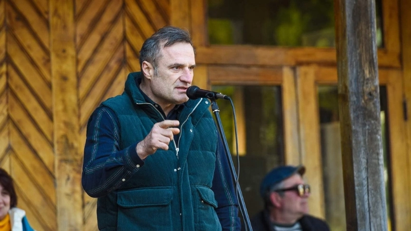 ექსპერტიზის დასკვნით დადგინდა, რომ ჩემი მანქანის დაწვის მიზეზი ხელოვნურად გაჩენილი ხანძარია - გია ხარჩილავა