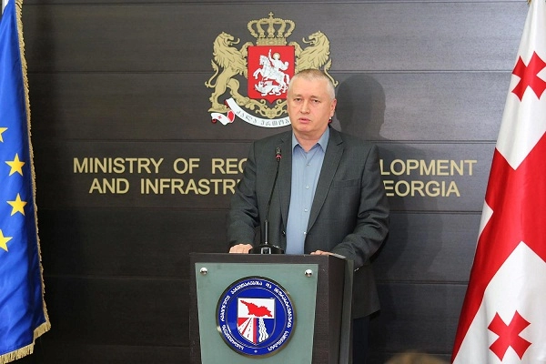 მეტეოროლოგიური პირობების გამო საავტომობილო გზებზე გადაადგილება თითქმის მთელი ქვეყნის მასშტაბითაა გართულებული