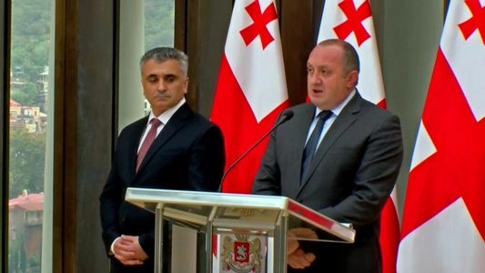 უშიშროების საბჭოს ახალი მდივნის დანიშვნის ფაქტს პოლიტიკოსები აფასებენ