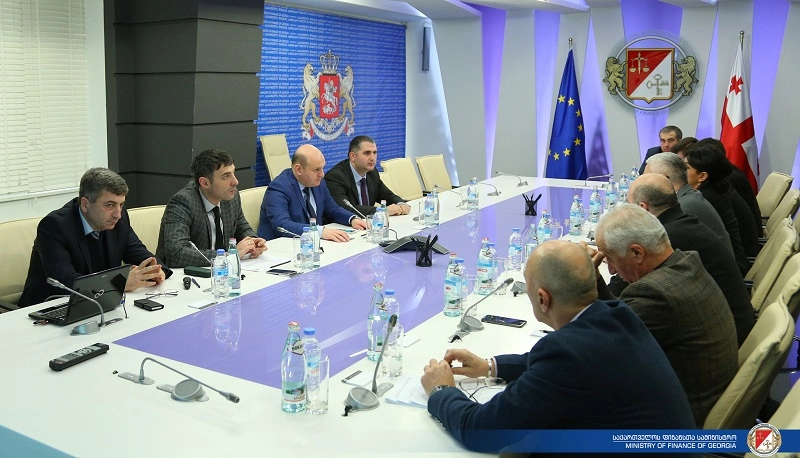 ნავთობპროდუქტების იმპორტიორთა ასოციაციის წარმომადგენლები მოგების გადასახადის რეფორმას გაეცნენ