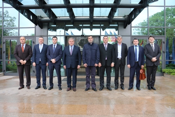 შს სამინისტროს დელეგაცია რუმინეთში შეხვედრებს მართავს