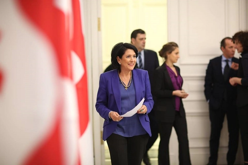 ჩემთვის ადვილი იქნებოდა უკრაინელებისთვის მათი ეკლესიის დამოუკიდებლობა მიმელოცა, მაგრამ როგორც პრეზიდენტს დიდი პასუხისმგებლობა მეკისრება - ზურაბიშვილი