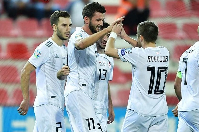 საქართველოს საფეხბურთო ნაკრებს გოლები გიბრალტარელმა პოლიციელმა და მებაჟემ გაუტანეს