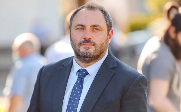ბექა ნაცვლიშვილმა პარტია "ჩვენი საქართველო - სოლიდარობის ალიანსი" დატოვა