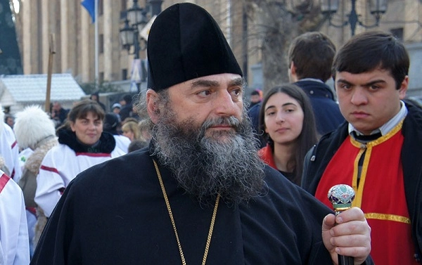 ზიარების საერთო კოვზით რომ ინფექცია გადაედოს ვინმეს, ეს არის ყოვლად გამორიცხული - მეუფე ნიკოლოზი