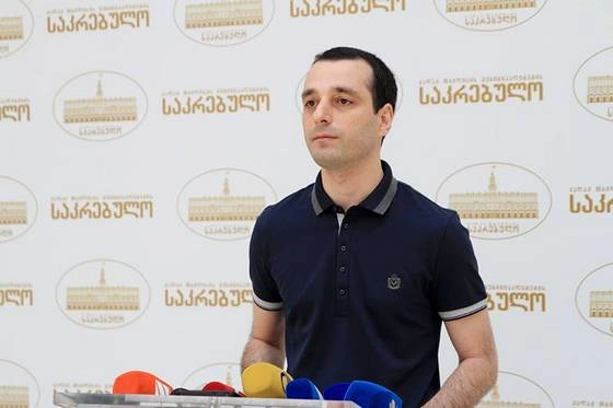 ირაკლი აბესაძის მტკიცებით, დადიანის ქუჩაზე, ვალერი გელაშვილმა მაღალსართულიანი კორპუსის მშენებლობის ნებართვა მიიღო