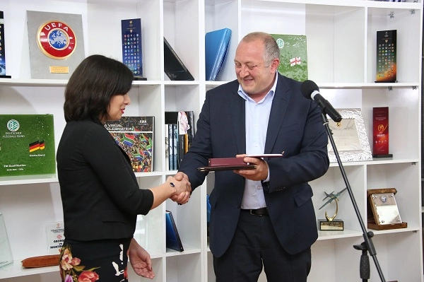 გიორგი მარგველაშვილმა ვიტალი დარასელია სიკვდილის შემდეგ ღირსების ორდენით დააჯილდოვა