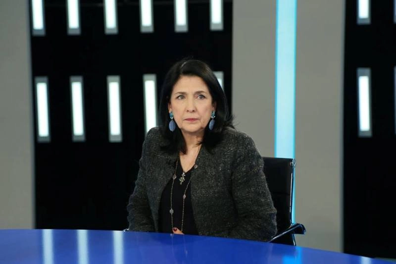 „პრეზიდენტი დირექტორივით გველაპარკება და თითს გვიქნევს“ - სალომე ზურაბიშვილის შეფასება პრეზიდენტის გამოსვლაზე
