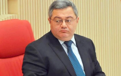 დავით უსუფაშვილი კონსტიტუციაში ცვლილების შეტანის ინიციატივით გამოდის 
