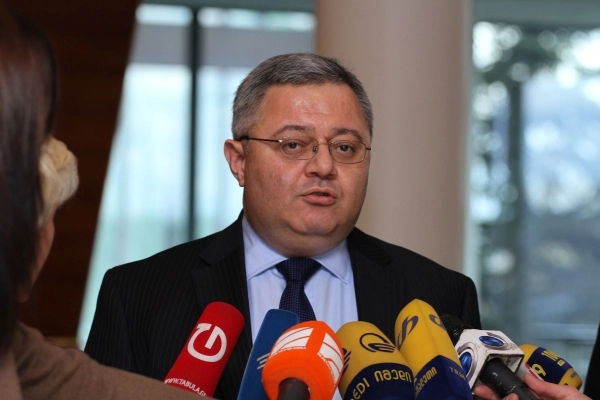  დავით უსუფაშვილი ეუთო-ს სპეციალურ წარმომადგენელს შეხვდა