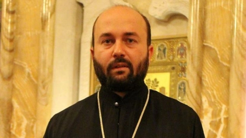უნდა გააცნობიეროთ, რომ დღეს ილია მეორე არათუ ავტორიტეტი აღარ არის ქართველი ერისთვის, არამედ ის გაშიფრული რუსეთის ნომერ პირველი აგენტია საქართველოში - დეკანოზი ჭიღლაძე სააკაშვილს 