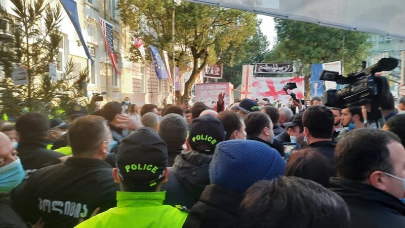 ბათუმში საპროტესტო აქციაზე 6 პირი დააკავეს