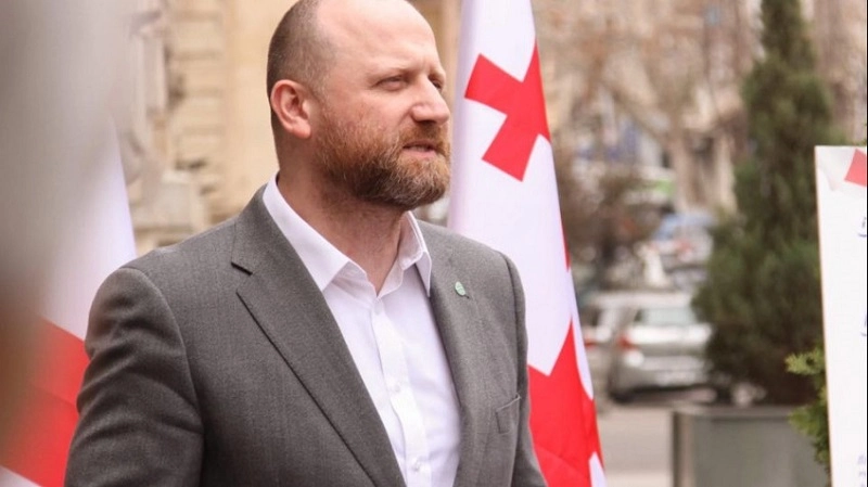 მე ვისზე რა უნდა ვთქვა, აგერ გავიყავით ორი კვირის წინ - ზურა ჯაფარიძე გრიგოლ ვაშაძეზე
