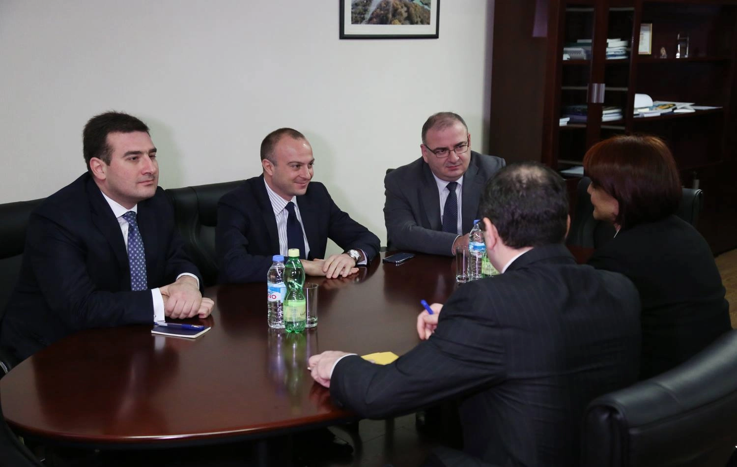  ზურაბ ალავიძე აზიის განვითარების ბანკის წარმომადგენლებს შეხვდა