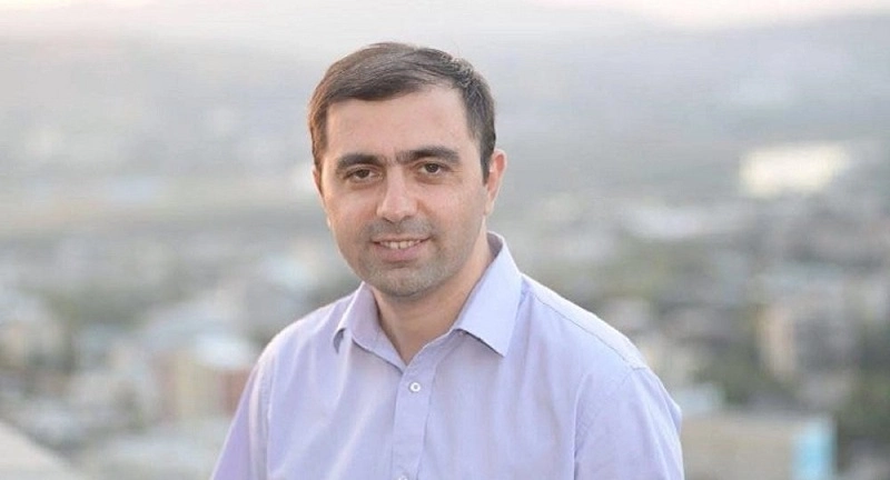 თუ ხალხი სახლში დარჩება, ხვალ ჩვენი ქვეყანა უფრო მეტ ჭაობში ჩაეფლობა - კახა კუკავა