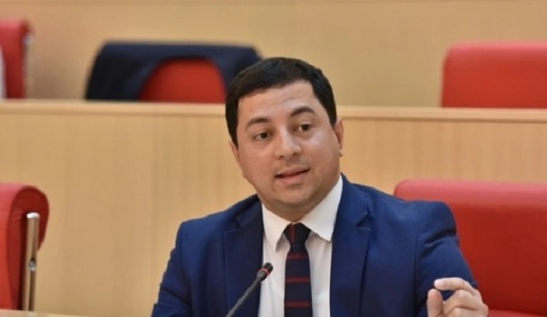 იმის გამო, თუ რა არჩევანი გააკეთეს ამა თუ იმ ბაზაზე, ჯარს არავინ და ვერავინ გაკიცხავს -არჩილ თალაკვაძე