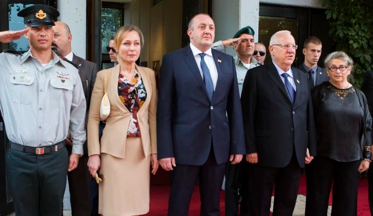 ხვალ, ისრაელის სახელმწიფოს პრეზიდენტი თბილისს პირველ ლედისთან ერთად ეწვევა