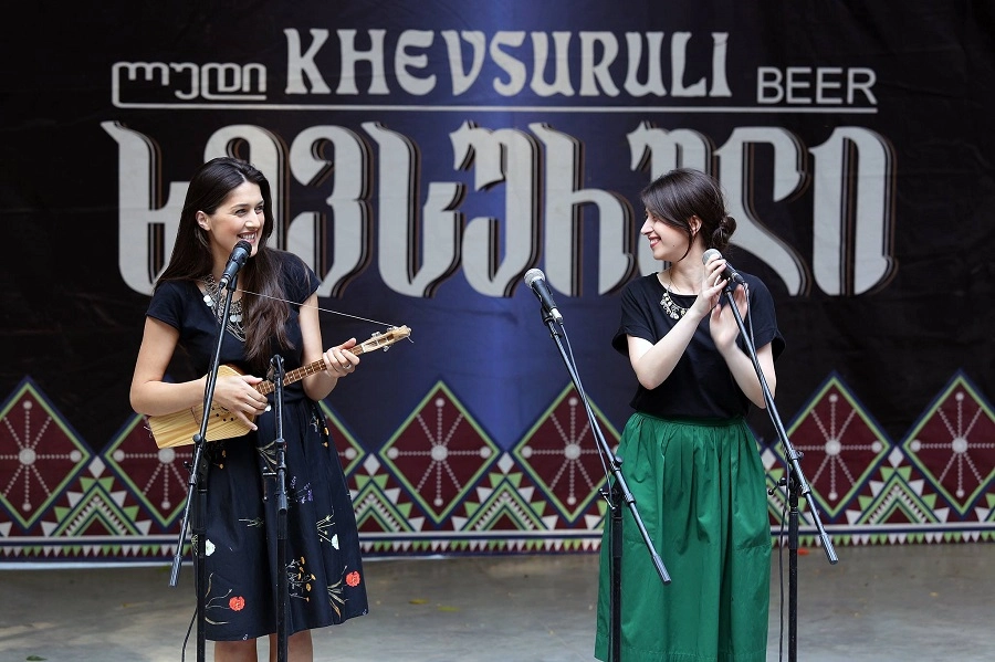                ,,მთის საჩუქარი ბარს’’- კომპანია  ,,ზედაზენისგან’’