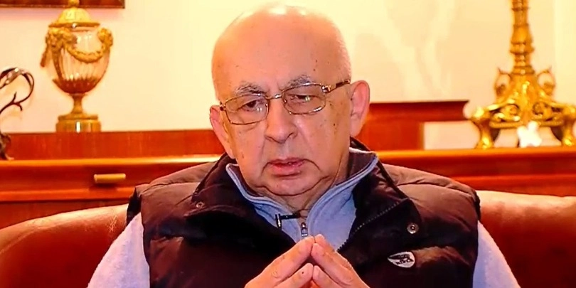 კარგად მახსოვს შენი სიხარული, როდესაც შენი შვილი პრეზიდენტის სტიპენდიით გაემგზავრა გერმანიაში, იმ პრეზიდენტის, რომელსაც დღეს იუსტიციის სამინისტრო ართმევს სიცოცხლის უფლებას - ნიკოლოზ სააკაშვილი რატი ბრეგაძის მამას მიმართავს