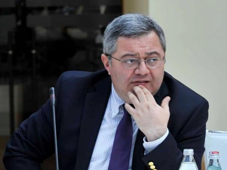 პროკურატურის სისტემაზე პოლიტიკურად პასუხისმგებელი პირი იუსტიციის მინისტრია - დავით უსუფაშვილი