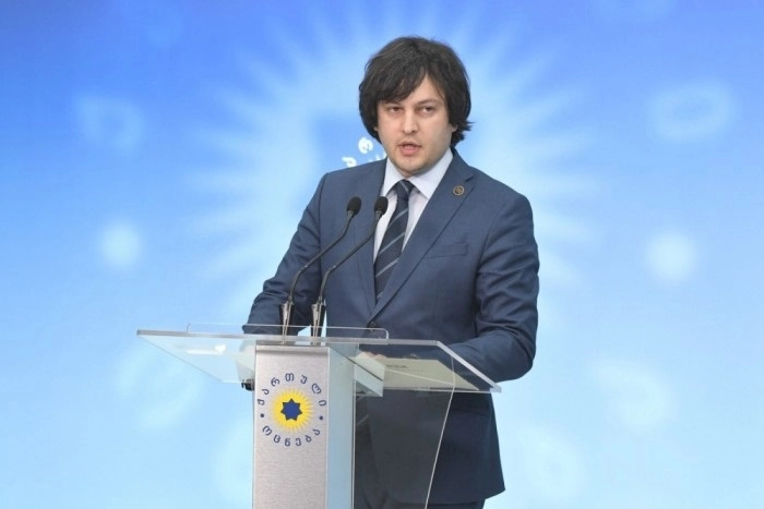 როცა ივანიშვილი მოვიდა პოლიტიკაში, "ნაცმოძრაობამ" მაშინვე აამუშავა გარე ექსპერტი გიორგი მარგველაშვილი ივანიშვილის წინააღმდეგ - კობახიძე