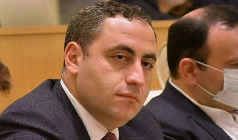 პირდაპირ გეუბნებით, ხელს ვადებ კობახიძეს, ღარიბაშვილს და ივანიშვილს, ისინი აკეთებენ ყველაფერს, რომ არ მოგვცენ კანდიდატის სტატუსი - ვაშაძე