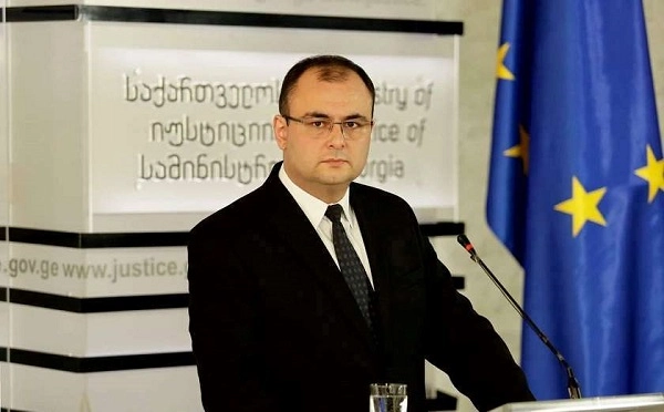 „ავერსის“ კლინიკიდან გაქცეული სამივე პატიმარი დაკავებულია - რატი ბრეგაძე