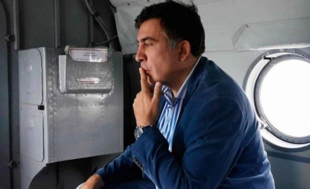 „ქართულმა ოცნებამ“ ვიღაც ებრაელ აფერისტს, მოშეს მისცა მილიონ ორასი ათასზე მეტი, რომ ეს ბილბორდები დაამზადოს დაჭყანული სახეებით - სააკაშვილი