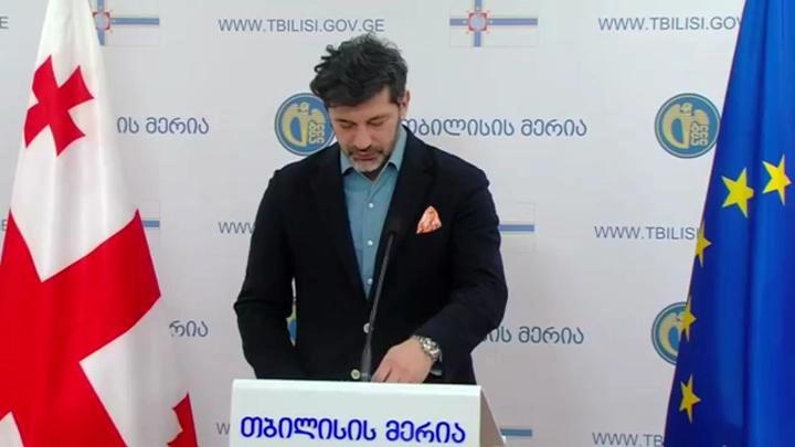 მაქსიმალურად შეიკავეთ თავი ქალაქში გადაადგილებისგან, დარჩით სახლში - კახა კალაძე