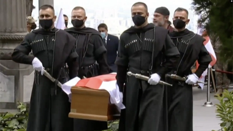 გენერალ გიორგი კვინიტაძის ნეშტი მთაწმინდის პანთეონში დაკრძალეს