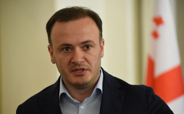 ზურაბ ჯაფარიძეს ერთი დღე არ უომია, პატივს არ სცემს მშობლებს, ეკლესიას, მტერთან მივიდა და ჩაიხადა, ამას მისდევთ თქვენ? უსამშობლოები ყველაფერს აკეთებენ, რომ გამოგიყენონ - ირაკლი ზარქუა ახალგაზრდებს
