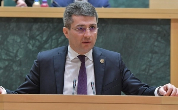 ვნახოთ, ომის პარტიის რამდენი ლიდერი და ჰიბრიდული ომის რამდენი ჯარისკაცი აირჩევს ღალატის ახალ ფორმას და დაეთანხმება ამაზრზენ ბრალდებას საკუთარი სამშობლოს წინააღმდეგ - მდინარაძე