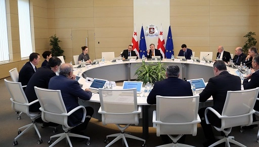 მთავრობის სხდომა გადაიდო