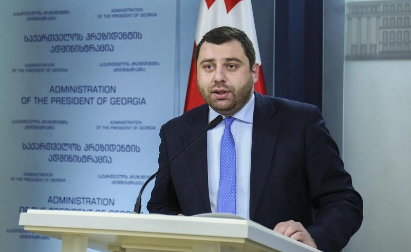 კონსტიტუციაში პრეზიდენტის, მედიისა და საზოგადოებისათვის ხასიათის გამოვლენის აკრძალვის ვალდებულება ხომ არ ჩაგვეწერა? - გიორგი აბაშიშვილი