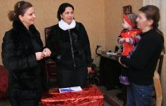 რიმა ბერაძემ მრავალშვილიან პირობით მსჯავრდებულ ქალბატონებს საახალწლო ნობათი გადასცა