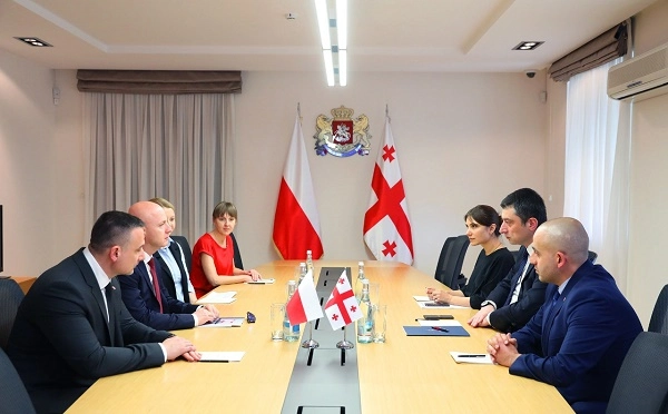 გიორგი გახარია პოლონეთის რესპუბლიკის ეროვნული პოლიციის უფროსს შეხვდა