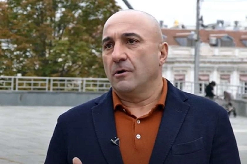 დიახ, საქართველოში ომია, რადგან ებრძვიან და ცდილობენ გაანადგურონ ნებისმიერი ქართველი, ვისაც განსხვავებული აზრი აქვს - კახა ოქრიაშვილი ხელისუფლებაზე