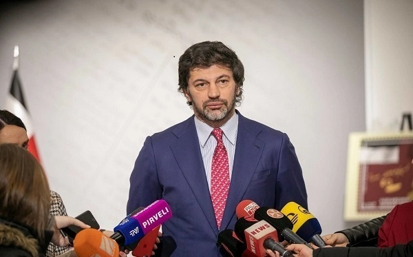 საკუთარ ოჯახის წევრებზე უნდა გამოსცადონ ის, რასაც ხალხი განიცდიდა 2012 წლამდე - კახა კალაძე ევროპარლამენტარებზე