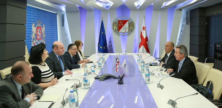 ნოდარ ხადურმა  EBRD-ის დირექტორთან საქართველოში მიმდინარე პროექტები და სამომავლო თანამშრომლობის პერსპექტივა განიხილა