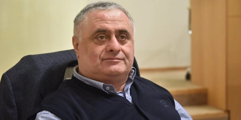 "ქართული ოცნების" დეპუტატმა, ვიქტორ ჯაფარიძემ, რომელიც "ხალხის ძალას" შეუერთდა, POSTV-ის წილების 52% იყიდა