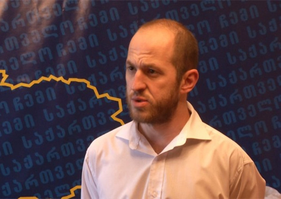 ჟურნალისტი გიორგი ფარესიშვილი მისი პირადი ცხოვრების ამსახველი კადრების გამავრცელებელთა ვინაობას ასახელებს
