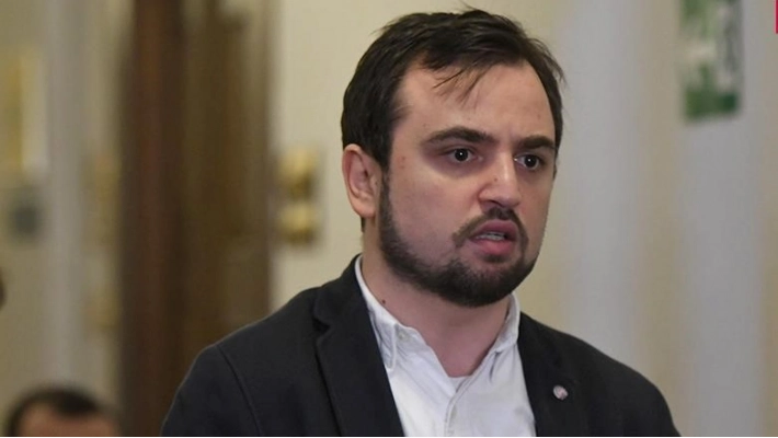 მოემზადე, იურისტები დაგჭირდება, ოღონდ შენნაირი თვითმარქვია თაღლითები არა - ოთარ კახიძე თეა წულუკიანს
