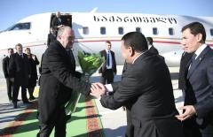 საქართველოს პრეზიდენტმა თურქმენეთში სამუშაო ვიზიტი დაიწყო