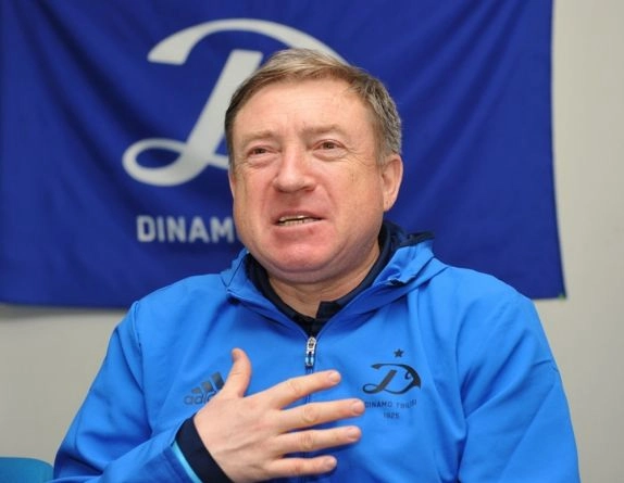 "დინამოს" მთავარმა მწვრთნელმა თანამდებობა დატოვა