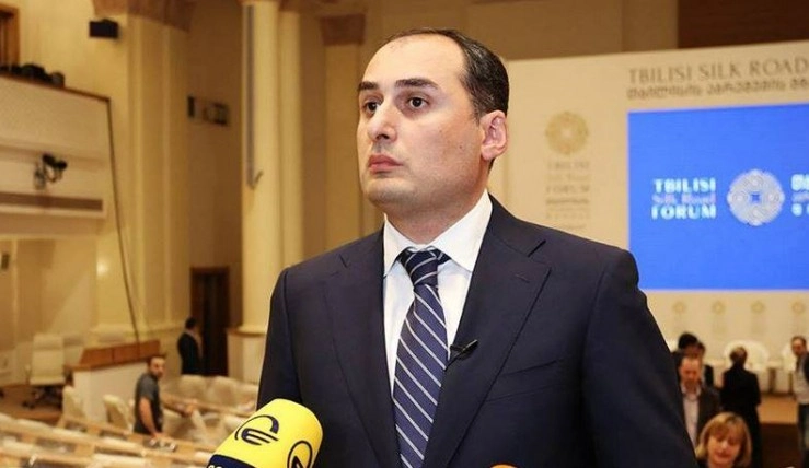 დიმიტრი ქუმსიშვილი: არავის საქმე არ არის, ვის როგორ და ვისთან სძინავს