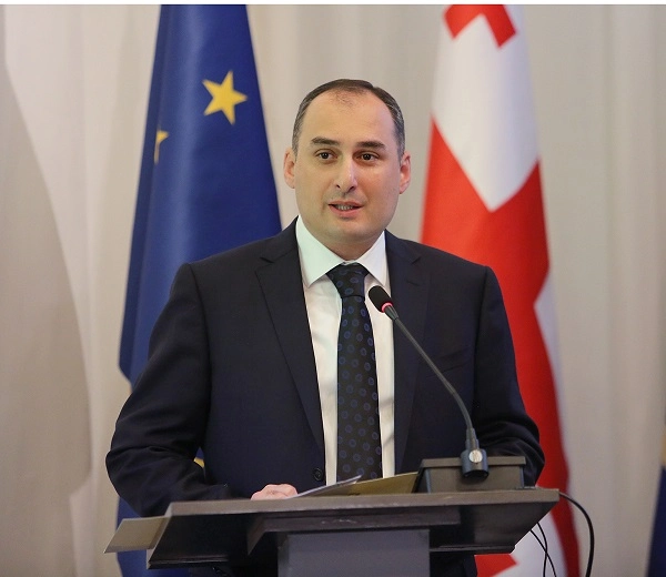  დიმიტრი ქუმსიშვილი: ბათუმის განახლებული სატრანსპორტო სისტემა კიდევ უფრო უკეთ მოემსახურება როგორც ადგილობრივ მოსახლეობას, ასევე ტურისტებს