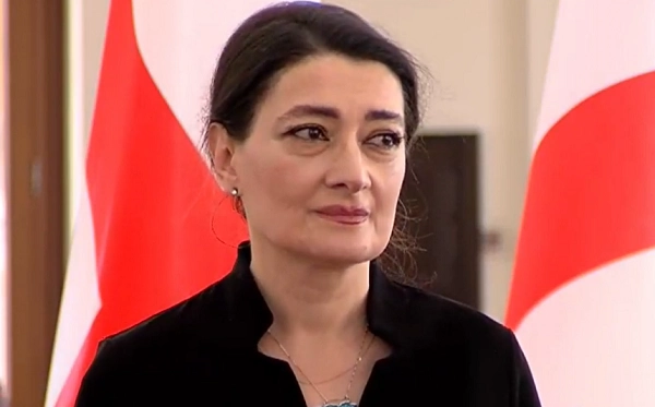 სალომე ზურაბიშვილის გამოსვლიდან რამდენიმე ნოტი დავიჭირე და ხავსს მოვეჭიდე - თაკო ჩარკვიანი